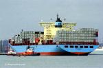 ID 487 KNUD MAERSK (1996/81488grt/IMO 9085534) berthing at Southampton, England.